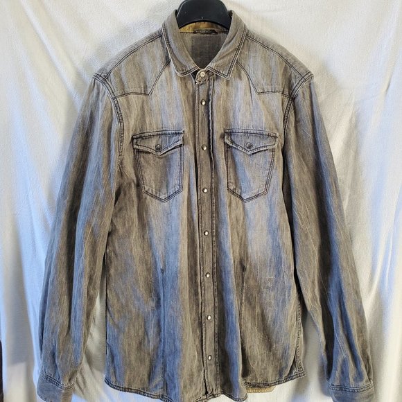 GUESS Men's Western Style Denim Long Sleeve Button Up Shirt - Picture 1 of 4